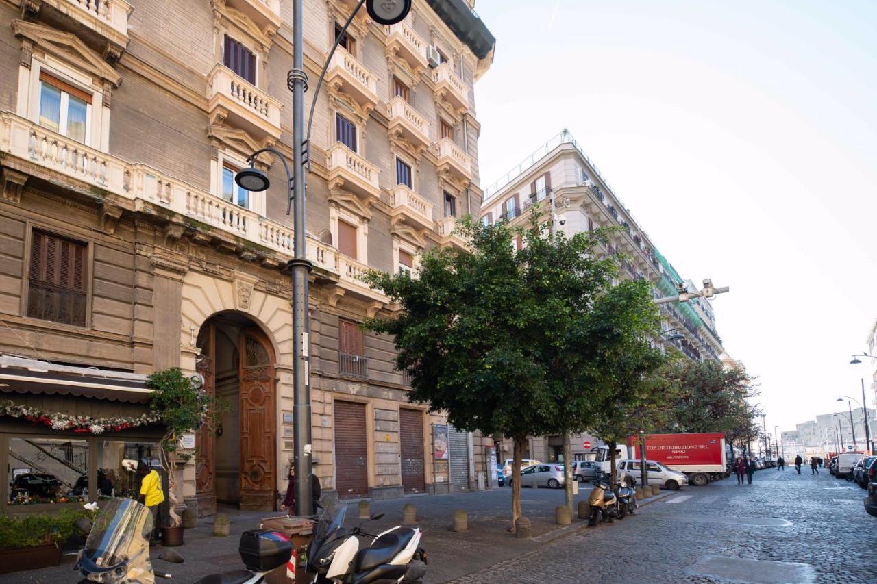 Apartamento New In!Amalie At Santa Lucia Nápoles Exterior foto