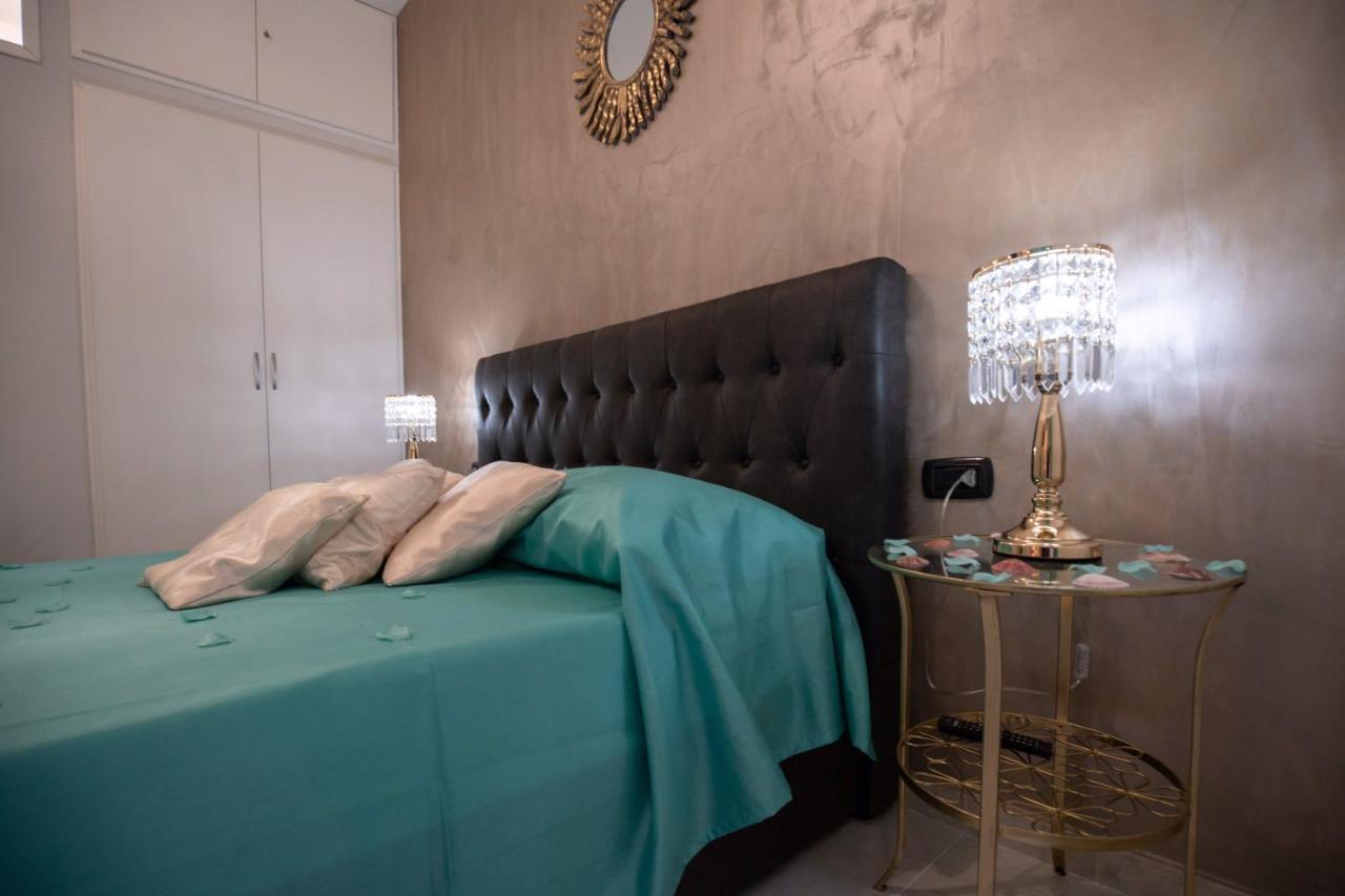Apartamento New In!Amalie At Santa Lucia Nápoles Exterior foto
